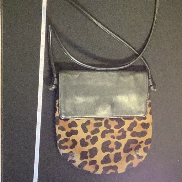Leather purse animal print fur aprox 8”x 7.5” - Picture 5 of 5